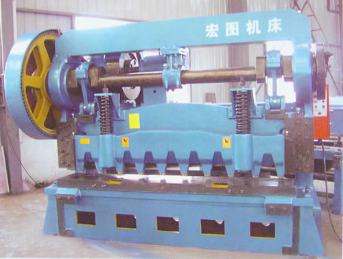 Q11系列機械剪板機